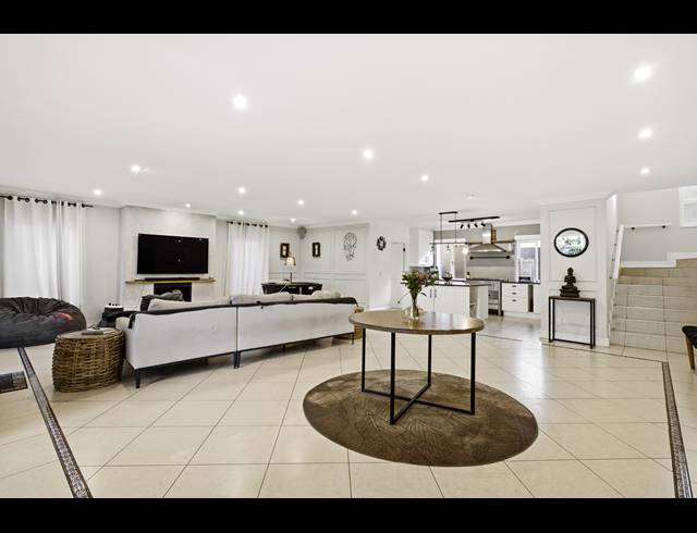 4 BEDROOM HOUSE FOR SALE IN BROADACRES